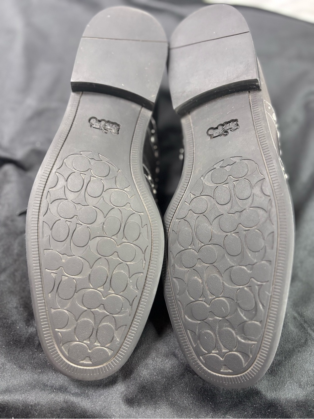 Coach Tegan Oxford Gunmetal Leather Tea Rose Silver Stud Lace Up Shoes W Sz 9 B - Picture 8 of 9